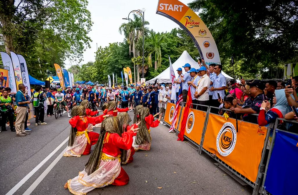 Plenty of buzz and action at the start of stages here at the 2026 Petronus Tour de Langkawi.