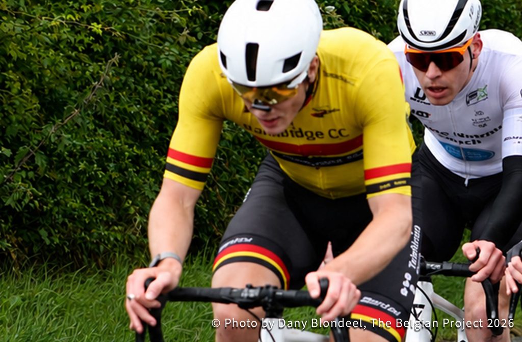 Buller on the move at the 2026 GP Wilson Nesbitt Glendale being closely marked by Gareth O'Neill, Athlete Nutrition Coach Nordic Lab.